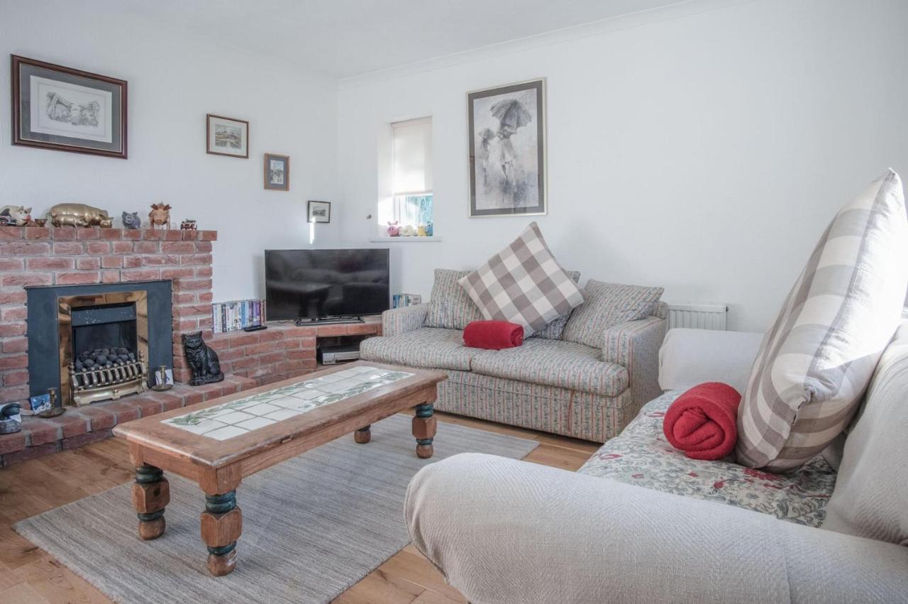 Maytree Cottage - 4 Bedroom Holiday Home - Tenby Kültér fotó