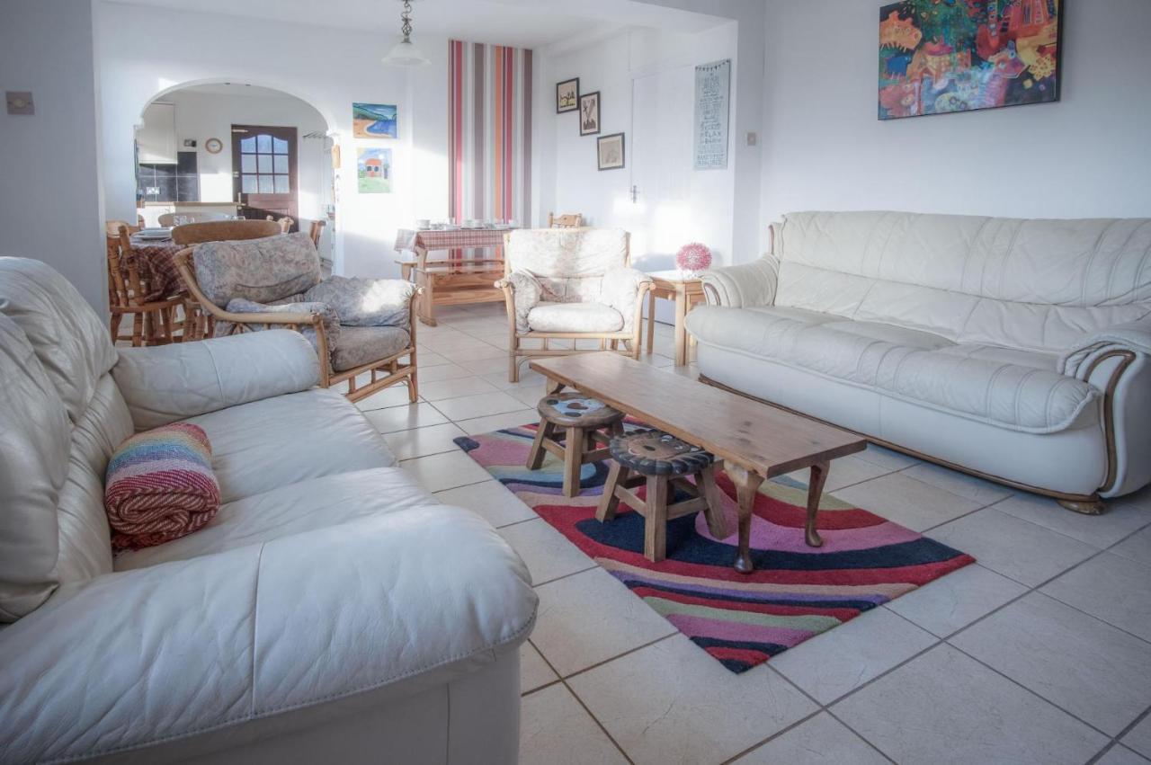 Maytree Cottage - 4 Bedroom Holiday Home - Tenby Kültér fotó