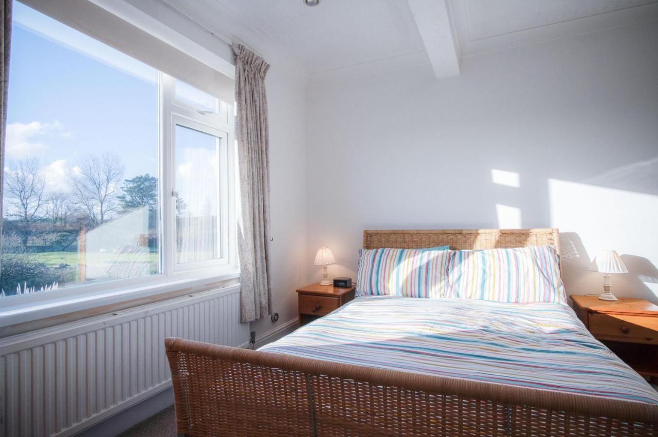 Maytree Cottage - 4 Bedroom Holiday Home - Tenby Kültér fotó