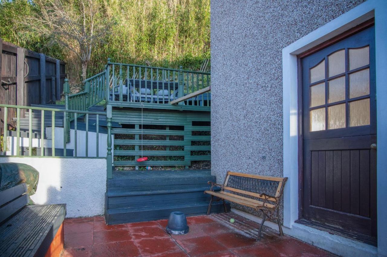 Maytree Cottage - 4 Bedroom Holiday Home - Tenby Kültér fotó